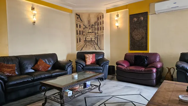 Flat for Sale in Vaishali, Ghaziabad